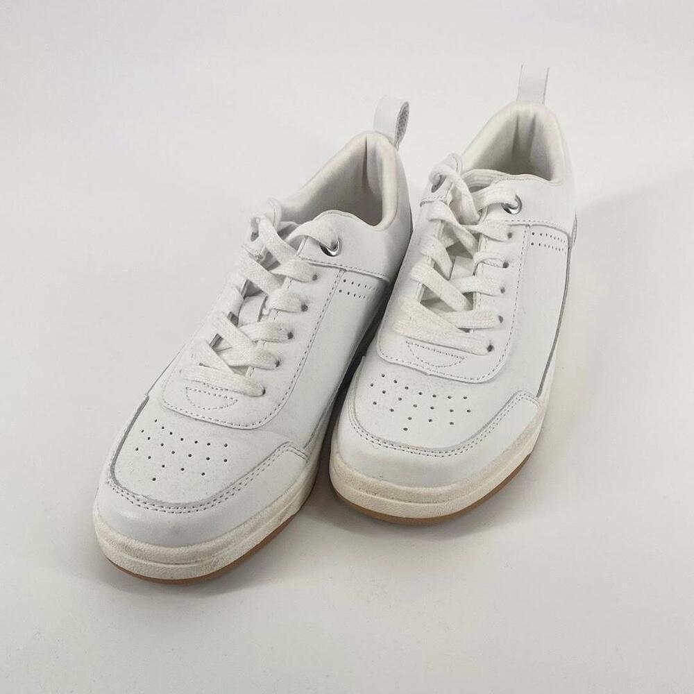 Stylish White Sneakers - Comfortable Casual Footwear